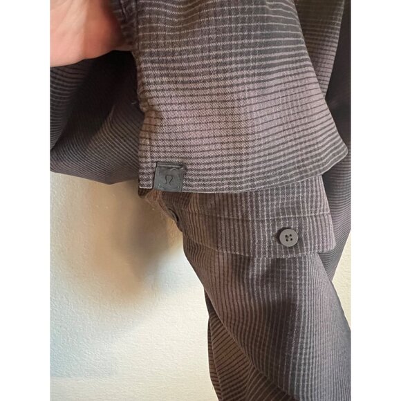 Lululemon Flannel Style Button Up‎ Shirt - Size L - Picture 4 of 4